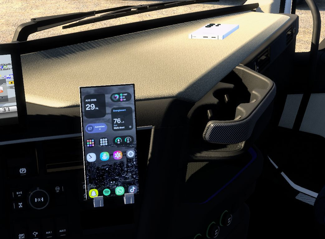 МОД Phones for all trucks v2.0 ДЛЯ EURO TRUCK SIMULATOR 2 thumbnail 3